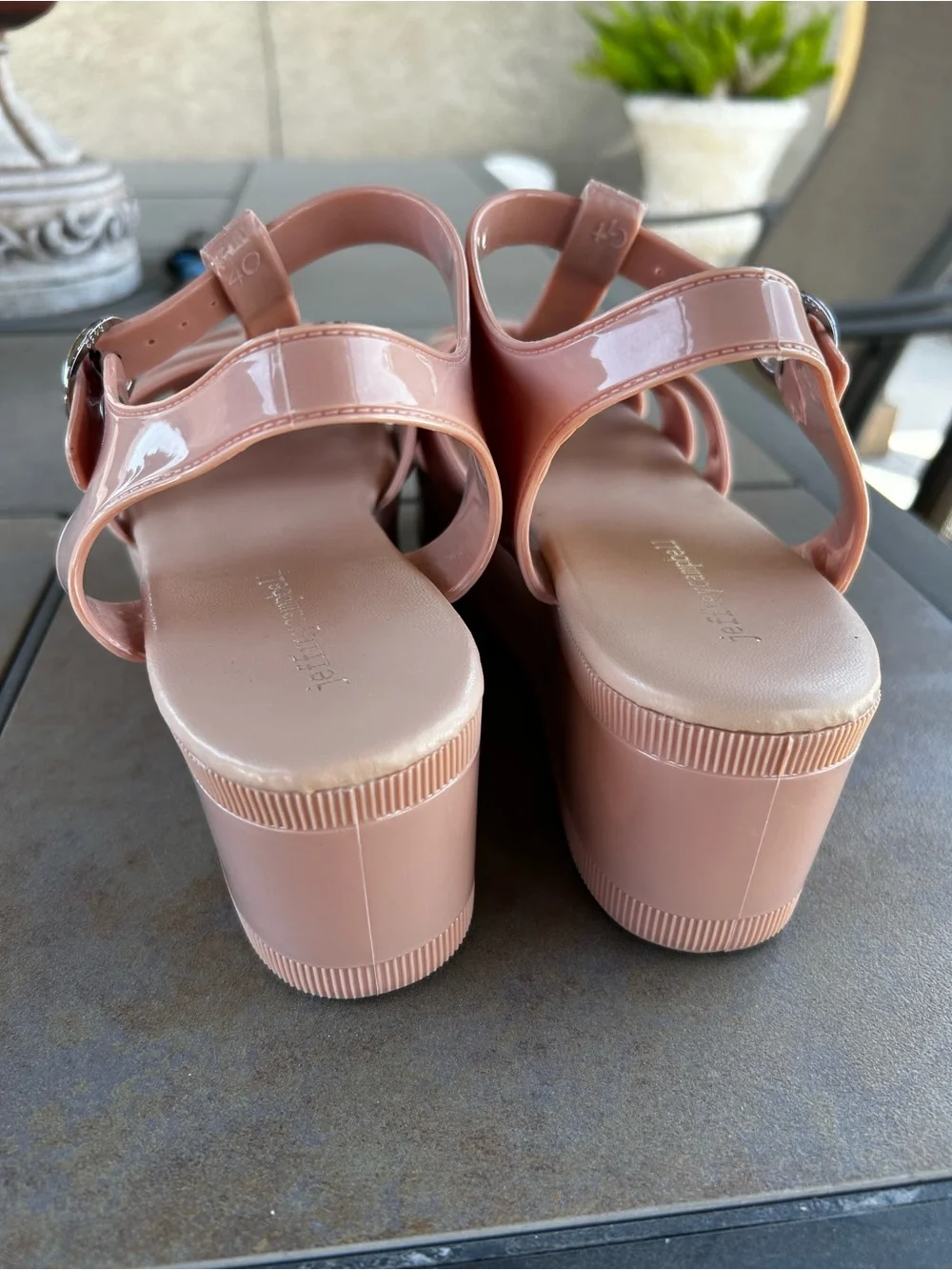 Jeffrey Campbell Candied fisherman chunky platform jelly sandals size 9 Blush